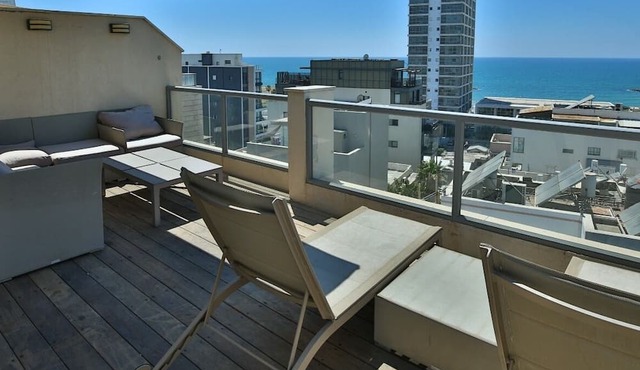 LUXURY DUPLEX PENTHOUSE w/HUGE TERRACE & OCEAN VIEW