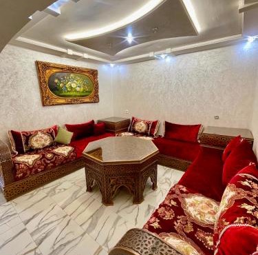 Place Mozart Beach, coastal road and TGV station 5 min away