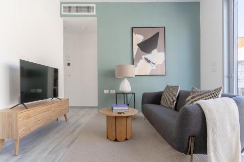 Blueground Florentine Bright Apartments